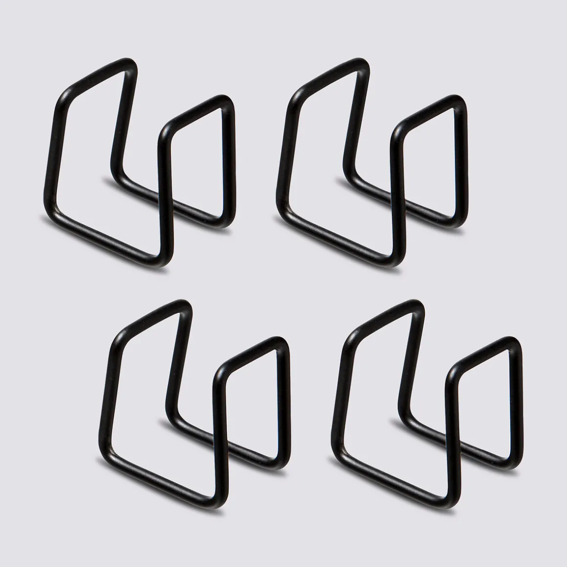 4 clips métals pour étagères
