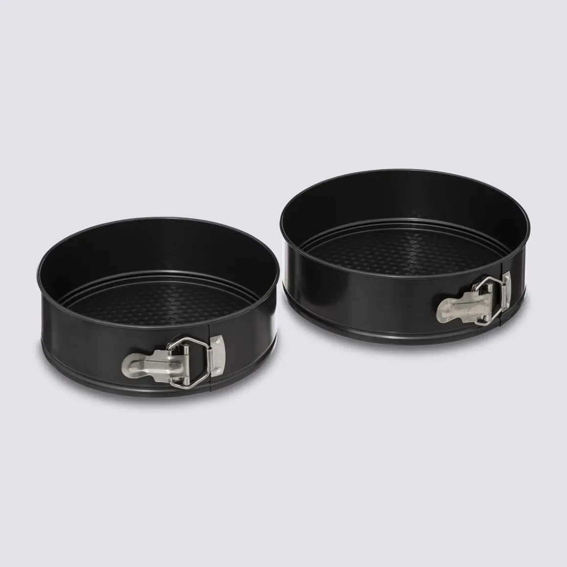 2 moules démontables métal, 22/24 cm