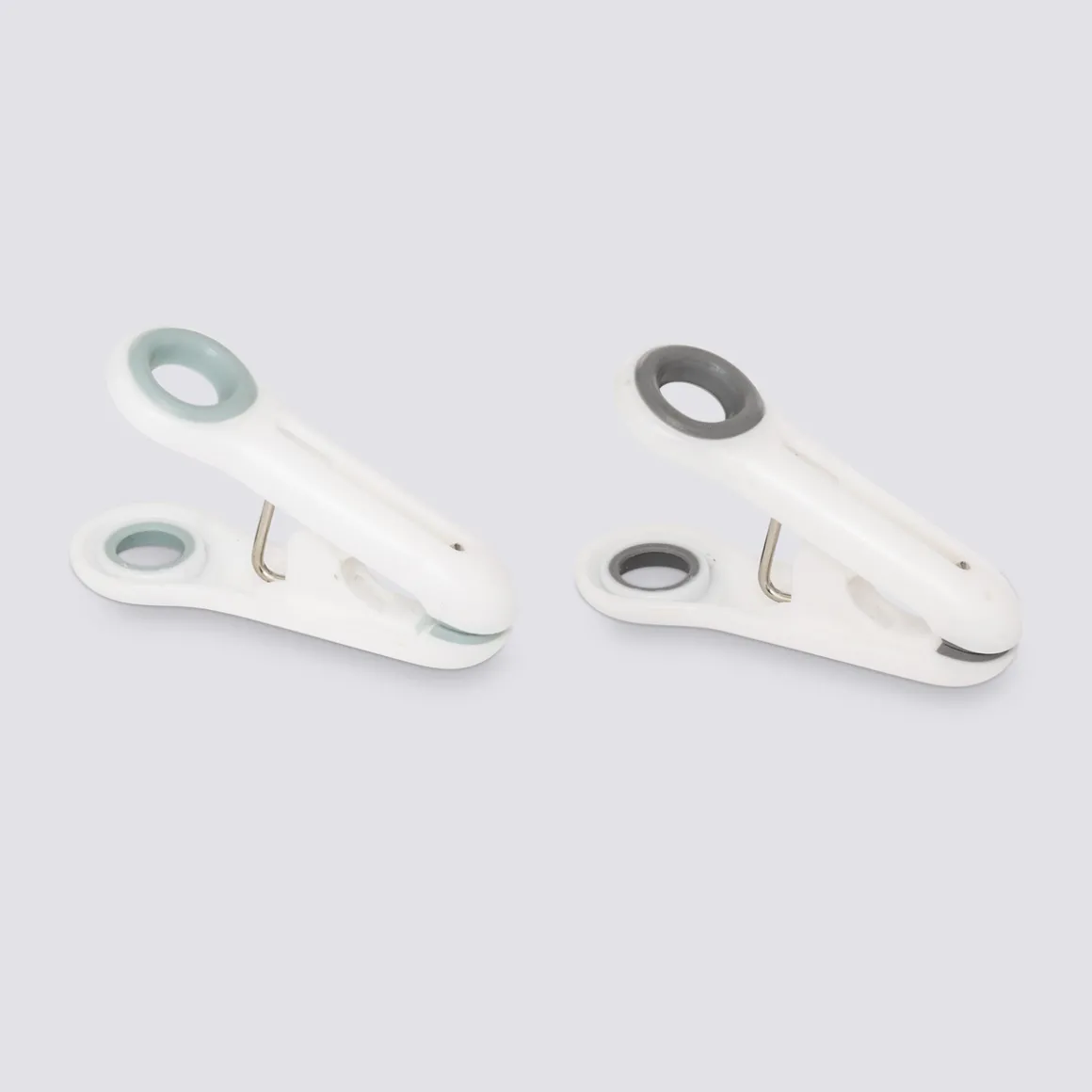 24 pinces à linge, Blanc