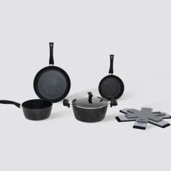 Batterie de cuisine en aluminium, 4 pièces + 6 protections
