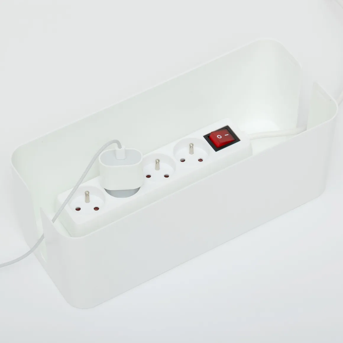Boîte cache prises électriques