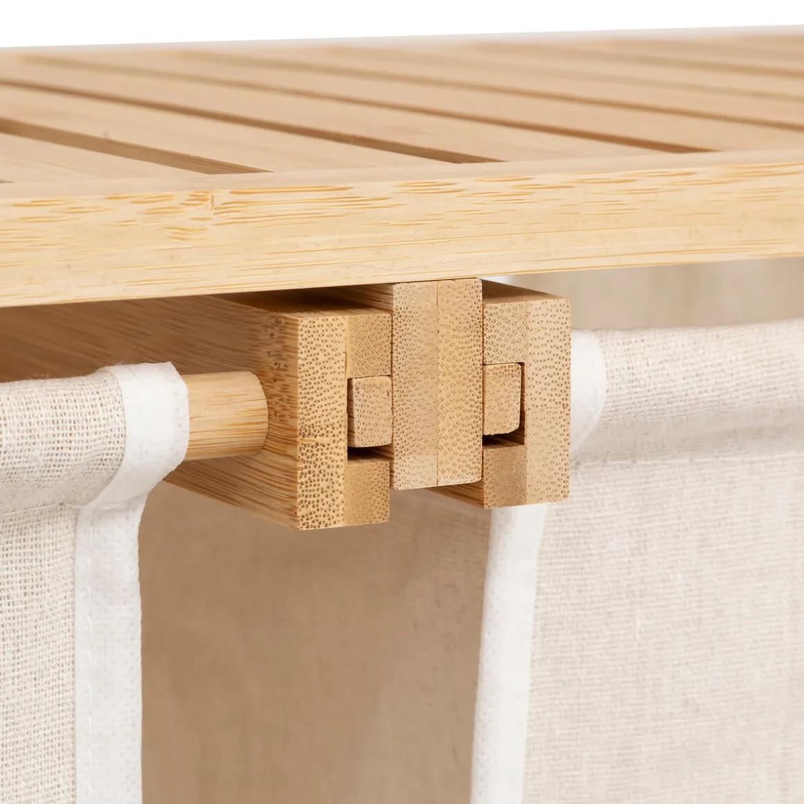 Etagère avec 2 sacs à linge, Bambou