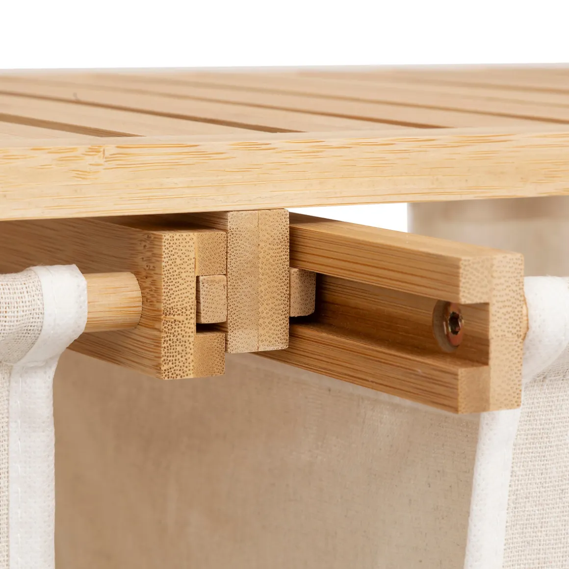 Etagère avec 2 sacs à linge, Bambou