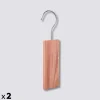 Lot de 2 cintres antimites en bois