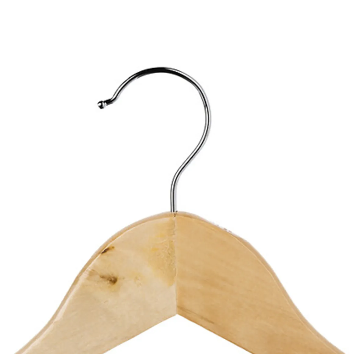 Lot de 32 cintres en bois