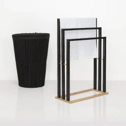 Porte-serviettes sur pieds, Noir