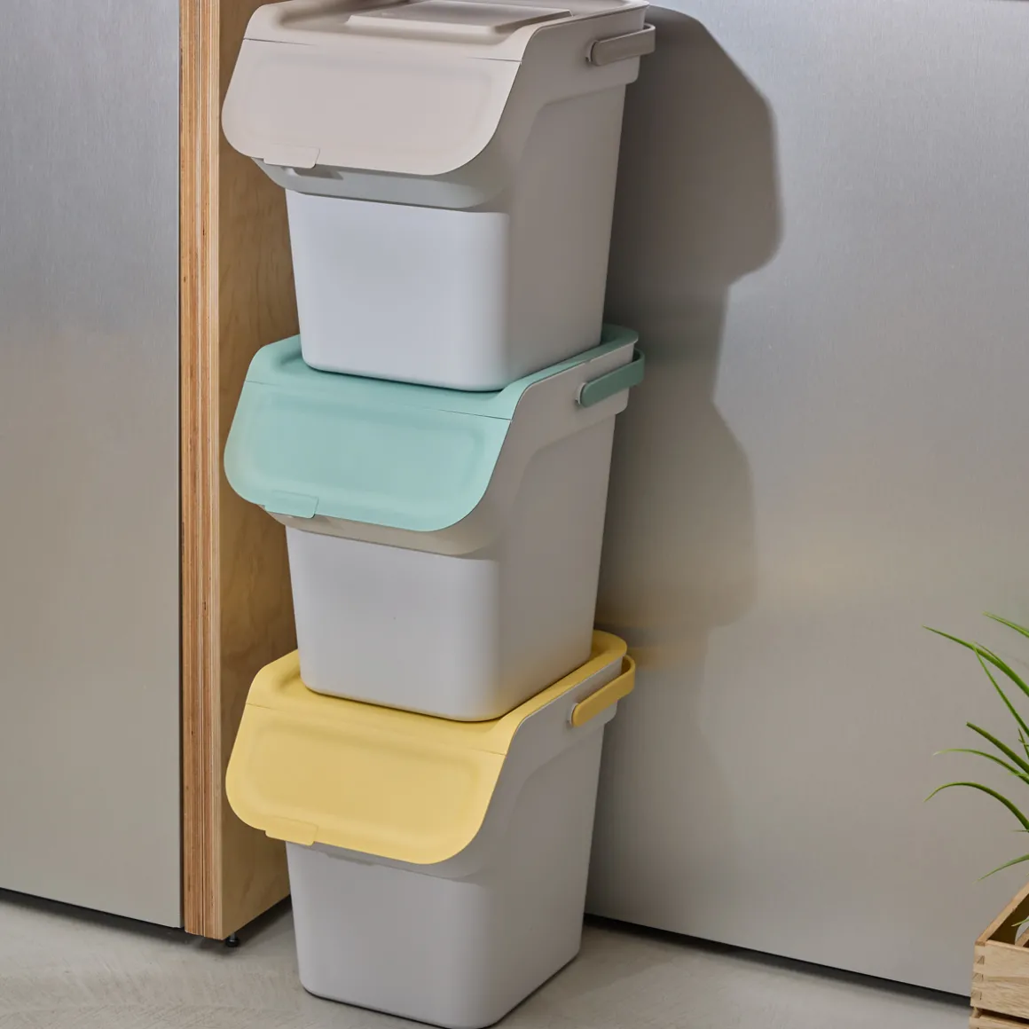 Poubelle de tri sélectif empilable en plastique 20L
