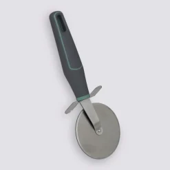 Roulette à pizza, Inox