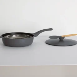 Sauteuse fonte d'aluminium gris, 28cm