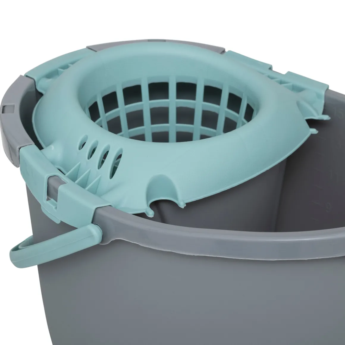 Seau essoreur et balai 15L